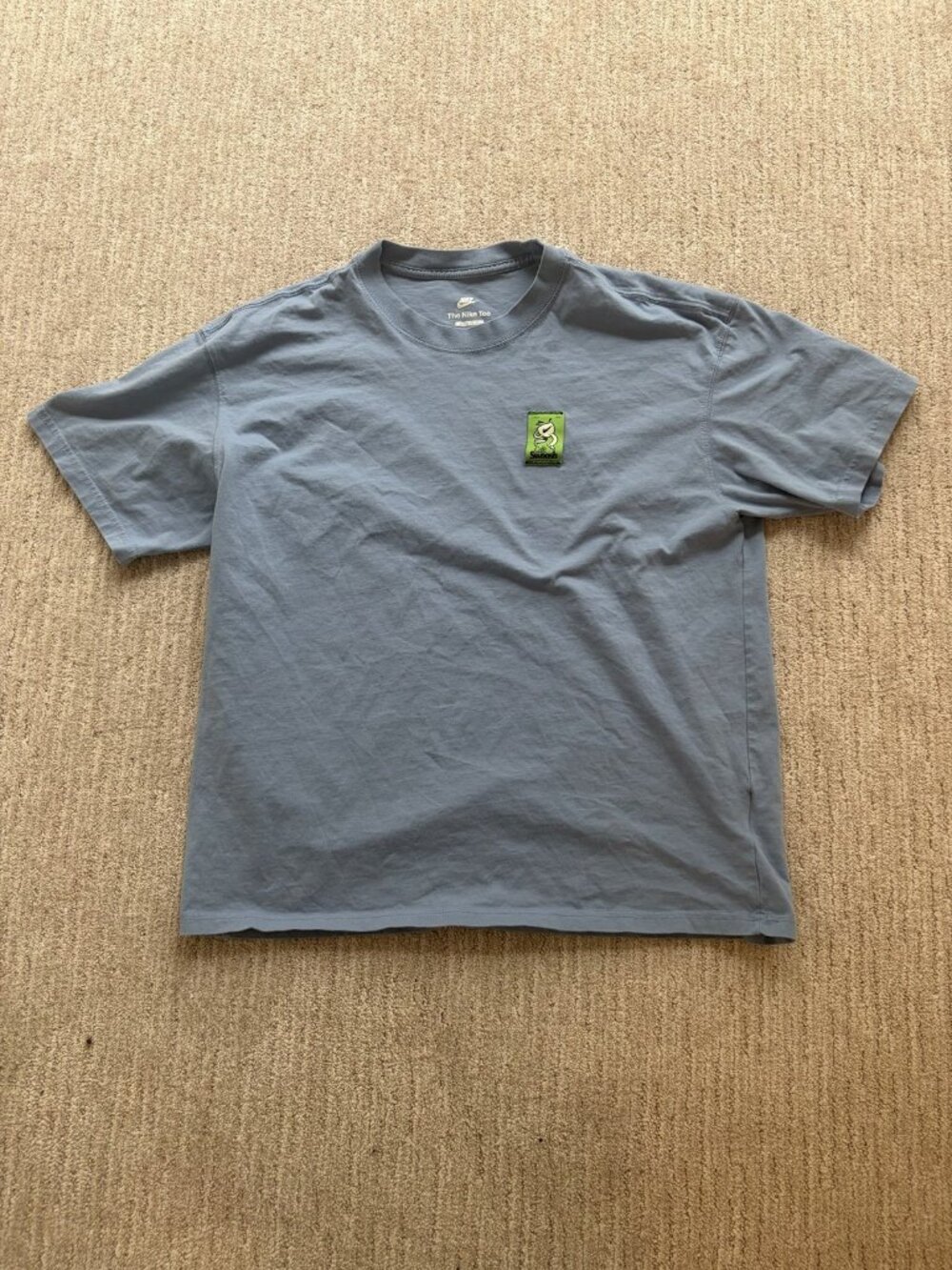 Nike Men's Grey Tee Small Green Logo XL